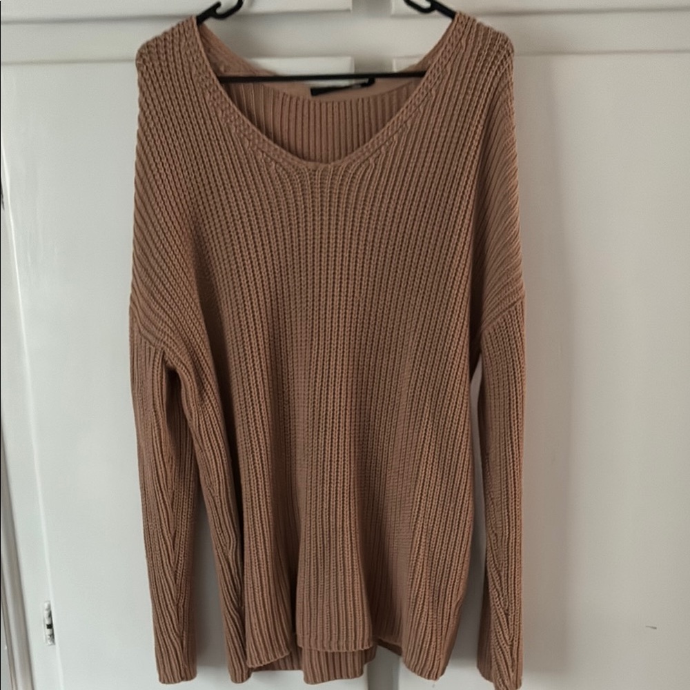 Jenni Kayne V-Neck Sweater in Warm Brown